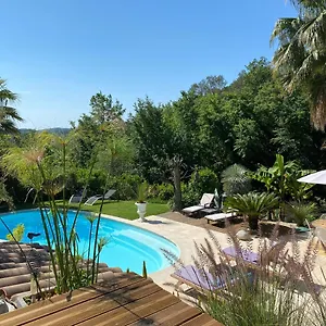 https://le-maskalou.fr-provencehotel.com